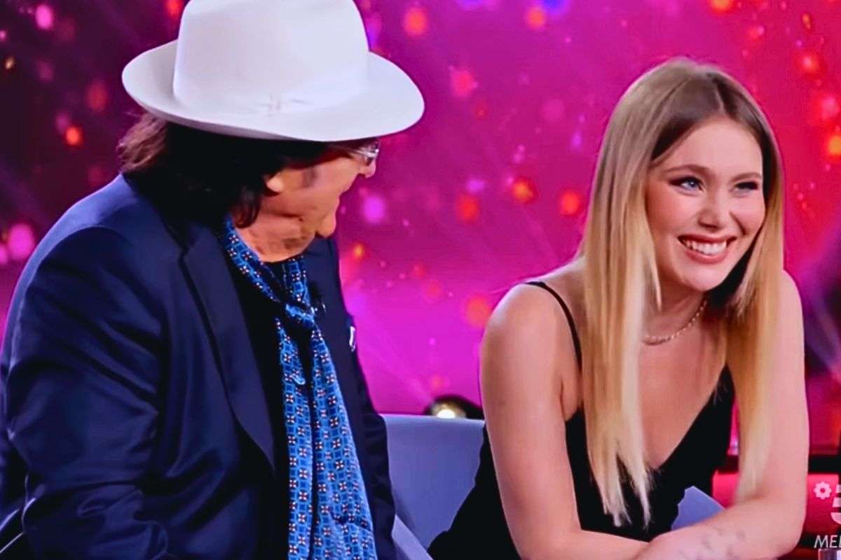 Jasmine rivela al padre di essere fidanzata