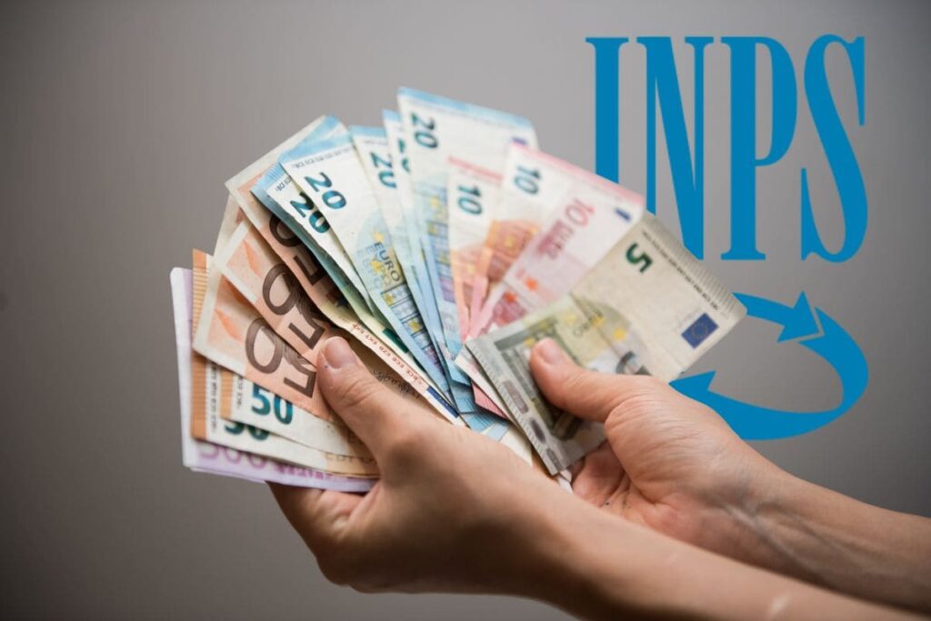 mano che tiene ventaglio banconote con logo inps
