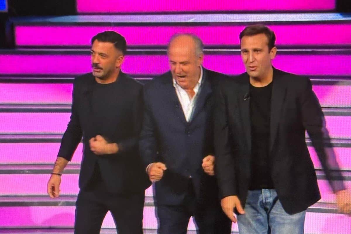 Screen puntata la ruota della fortuna ospiti pio e amedeo