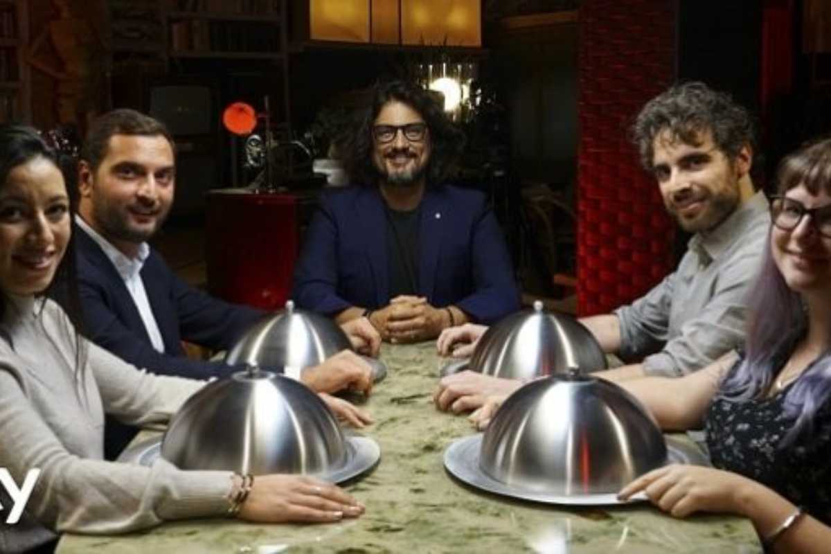 concorrenti e alessandro borghese durante una puntata di 4 ristoranti