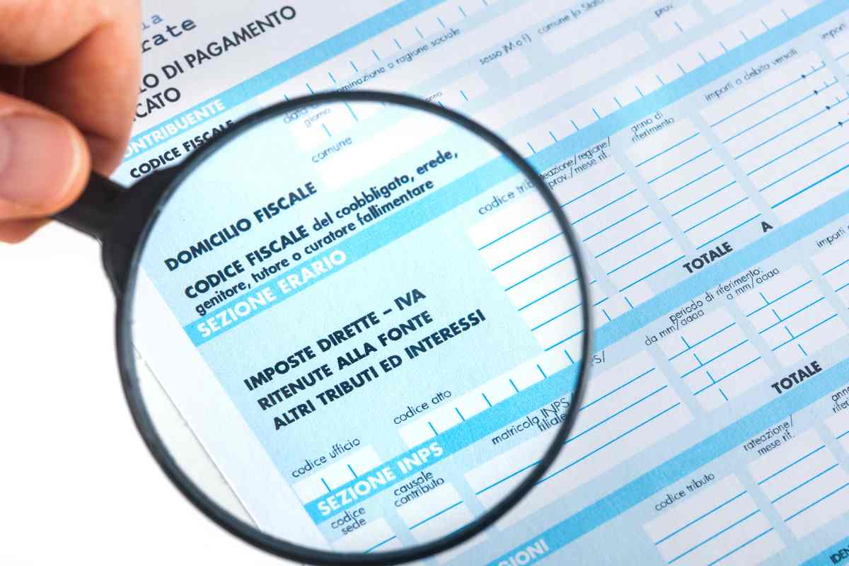 modulo pagamento e lente di ingradimento