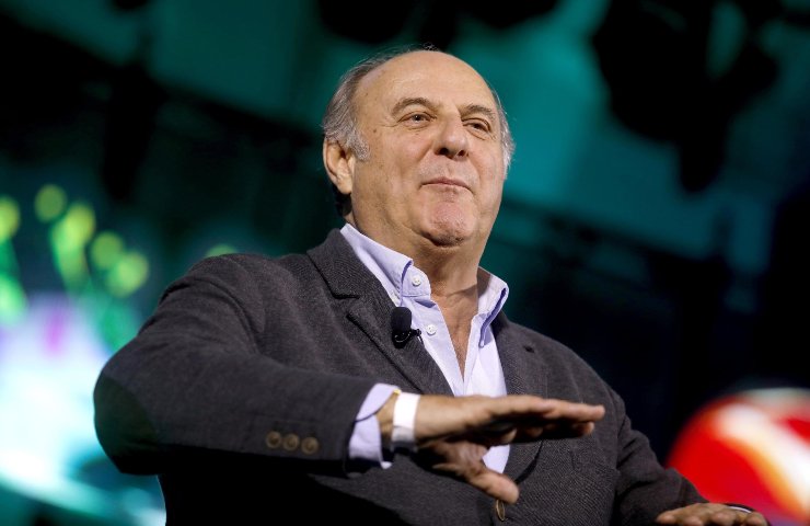 Gerry Scotti durante un evento