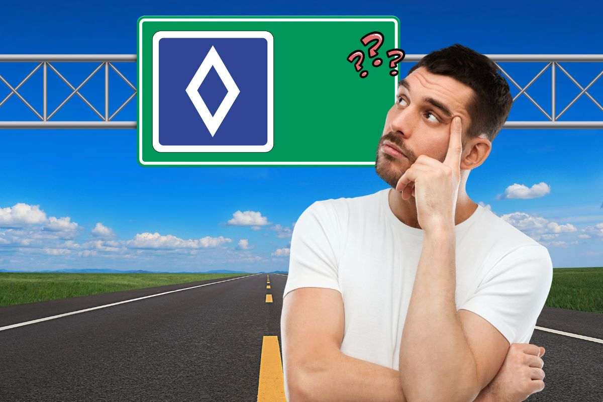 Uomo con sguardo perplesso