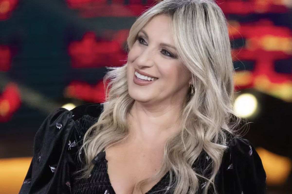 la showgirl Katia Follesa ritorna in tv