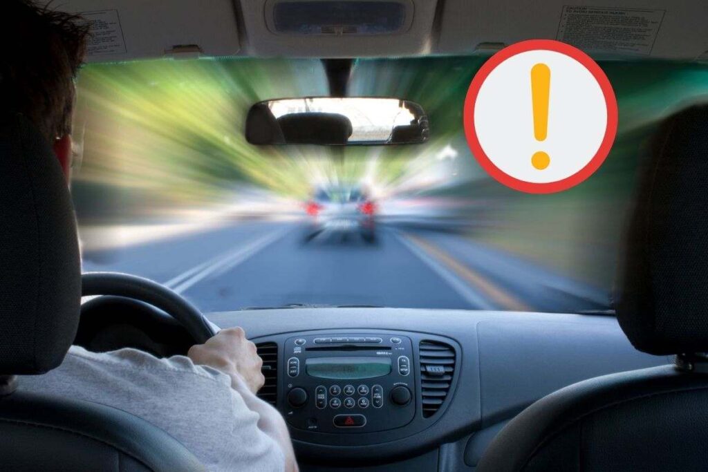 Automobilista nel traffico