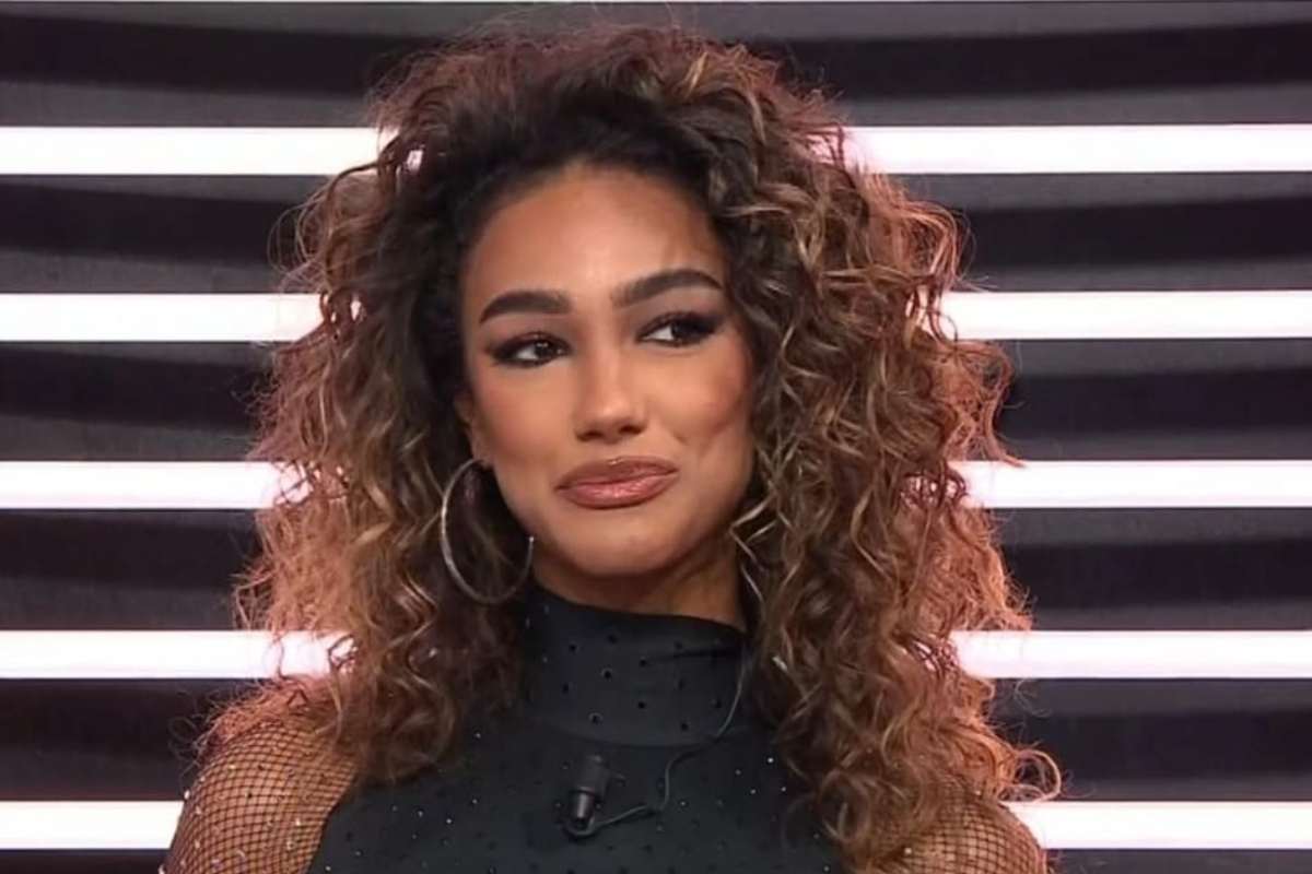 Battuta Gerry Scotti ammutolisce pubblico