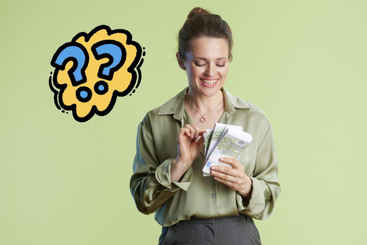 Donna conta denaro contante