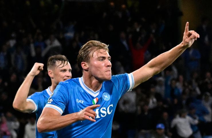 Rasmus Højlund durante una esultanza con la maglia del Napoli
