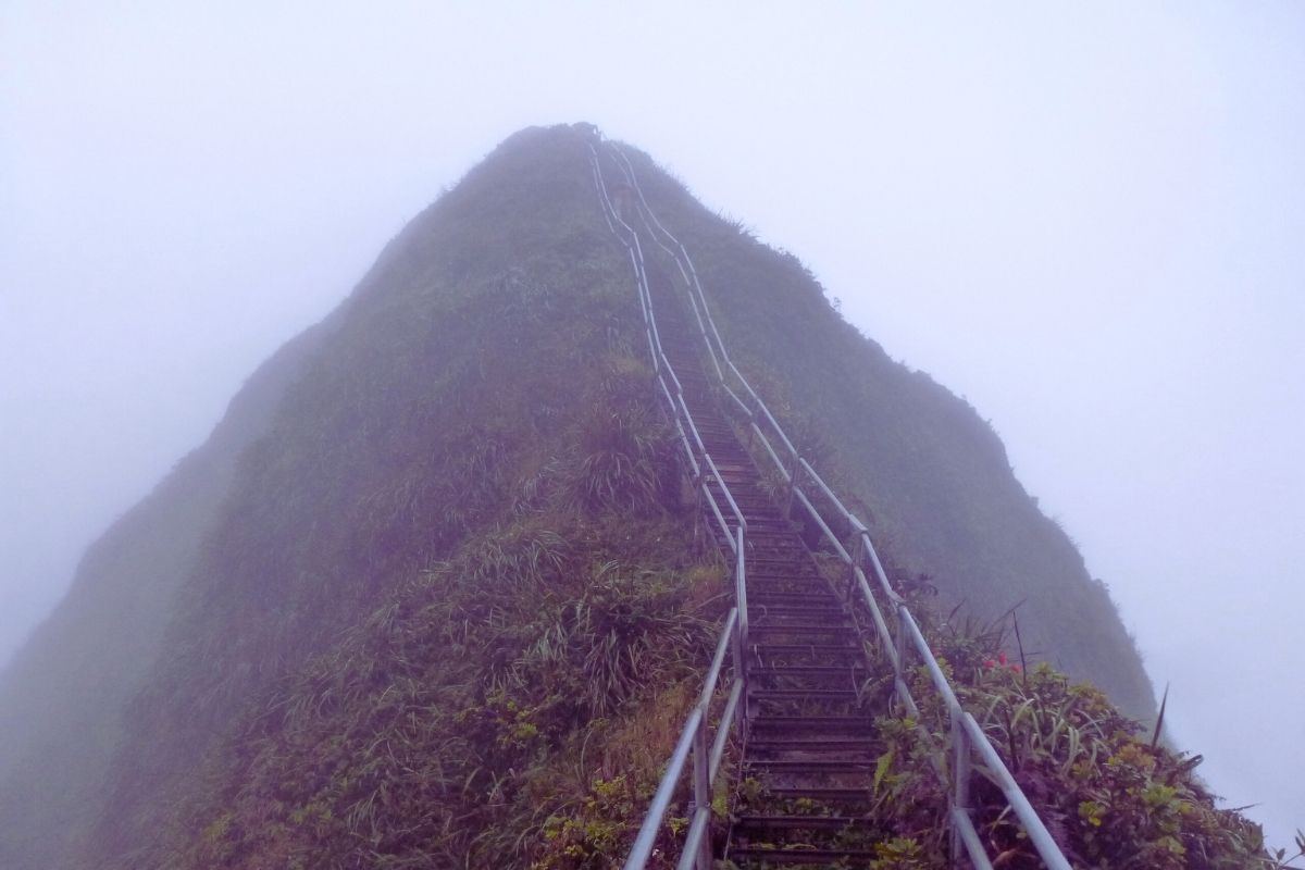 scalinata su una montagna